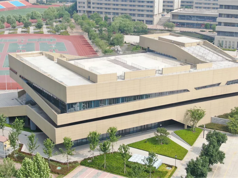 金属製教育建物