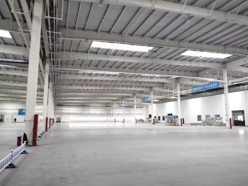 多径間鉄骨造倉庫建設