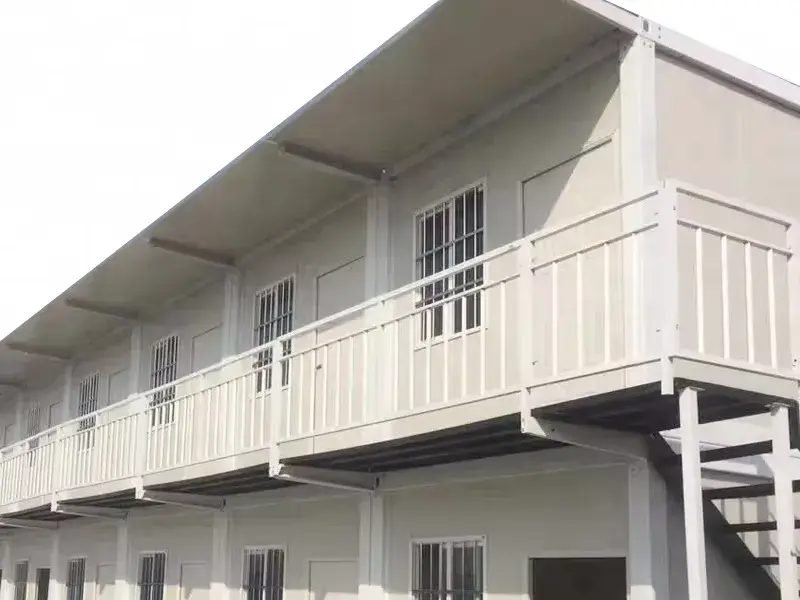 スチールコンテナ寮