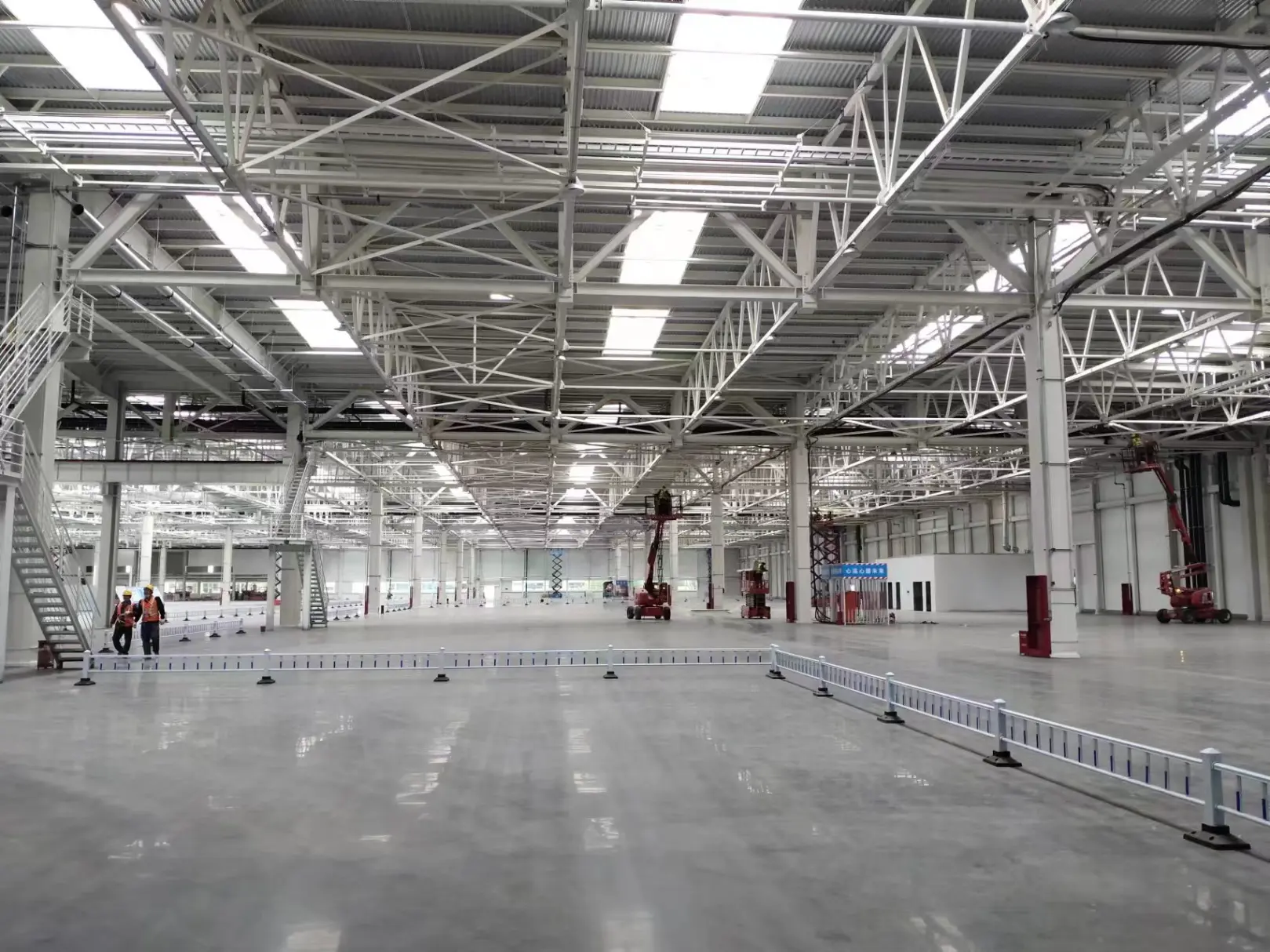 鉄骨自動車部品工場建設