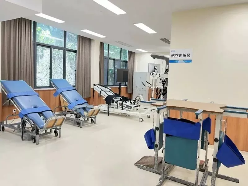 鉄鋼更生設備研修棟